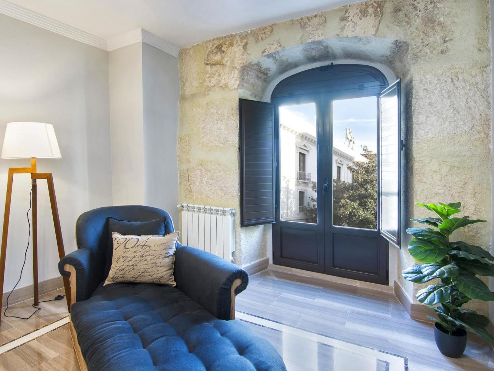 Elegant Town Hall Apartment With Views Granada Exterior photo